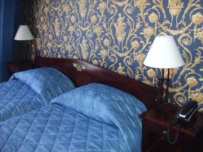 Hotel Maxim Opera Paris Bagian luar foto